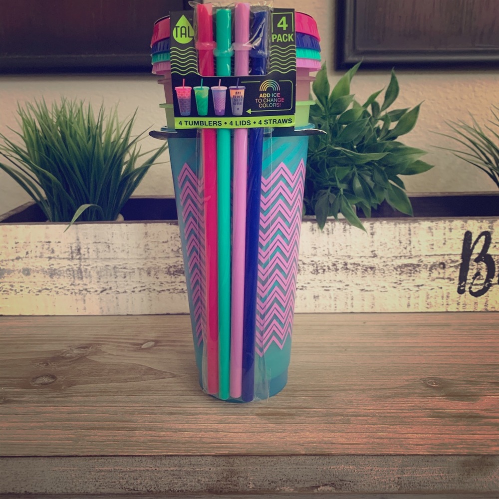 Color changing tumblers